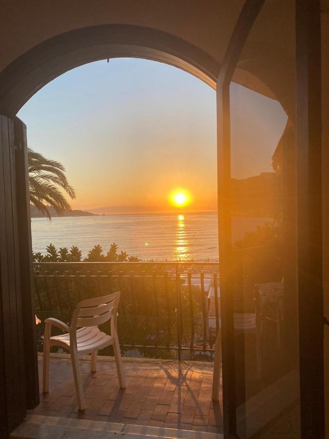 Appartamento Taormina Giardini-Naxos Kültér fotó