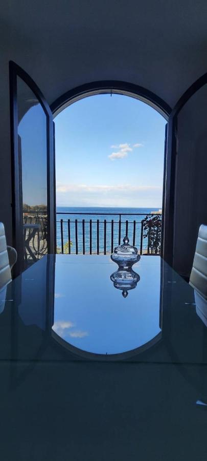 Appartamento Taormina Giardini-Naxos Kültér fotó